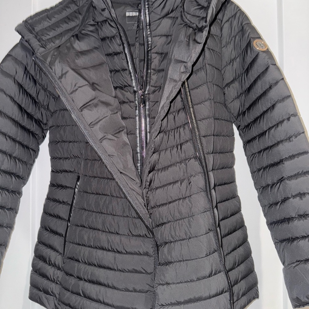 Women's Black Puffer Jacket